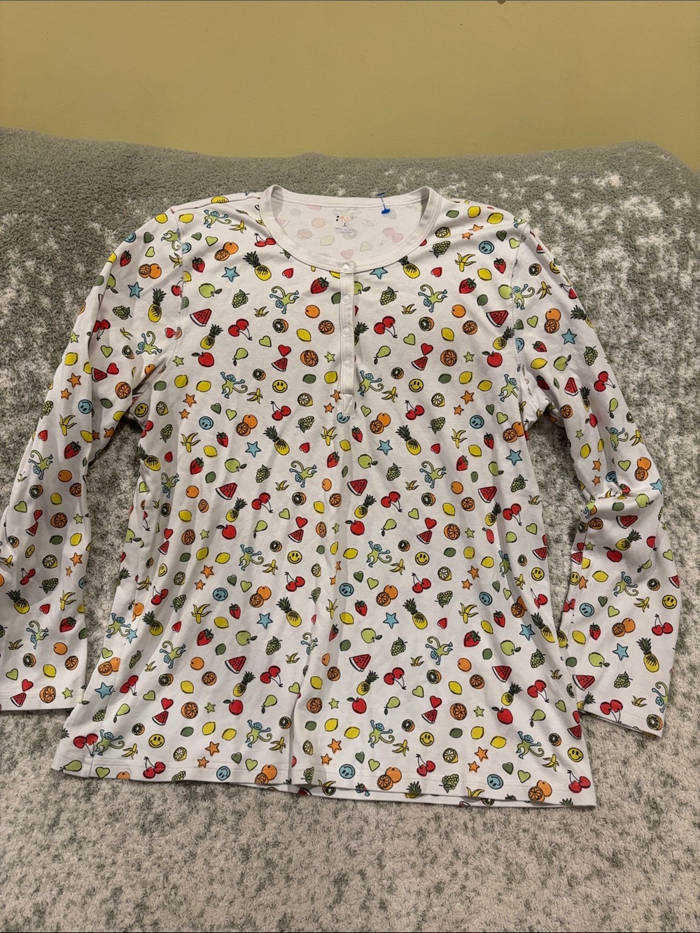 Roller Rabbit Button Front Henley Top w Colorful Fruit Print Size L NWT Cotton